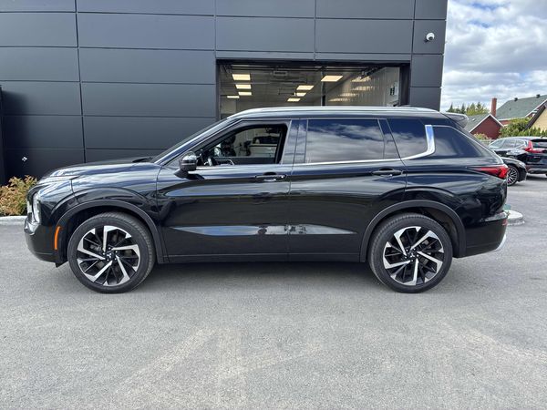 2024 Mitsubishi Outlander GT SEL, GT SR