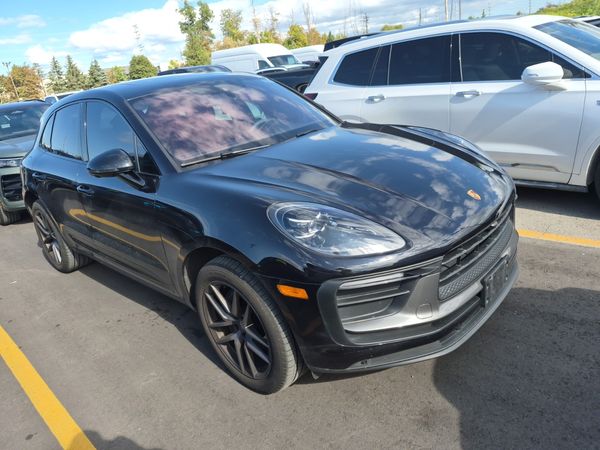 2023 Porsche MACAN T Macan / Macan T