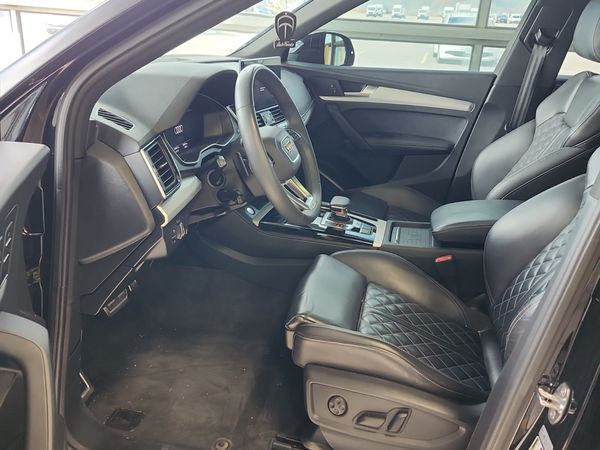 2024 Audi SQ5 PROGRESSIV quattro Premium