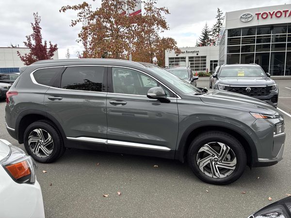 2023 Hyundai Santa Fe Preferred SEL Premium