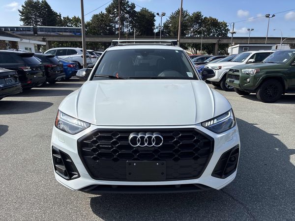 2021 Audi Q5 TECHNIK S Line quattro Technik