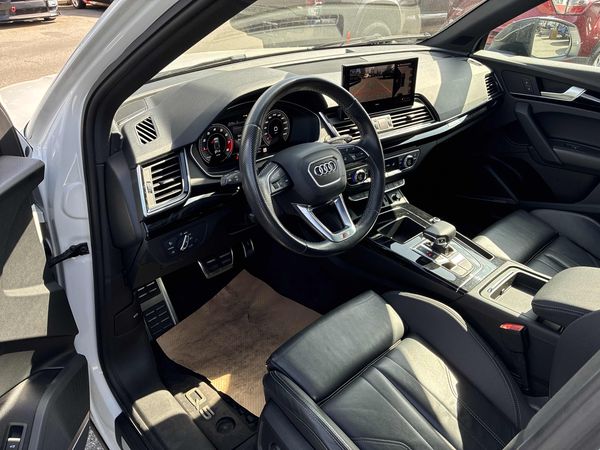 2021 Audi Q5 TECHNIK S Line quattro Technik
