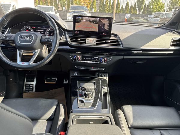 2021 Audi Q5 TECHNIK S Line quattro Technik
