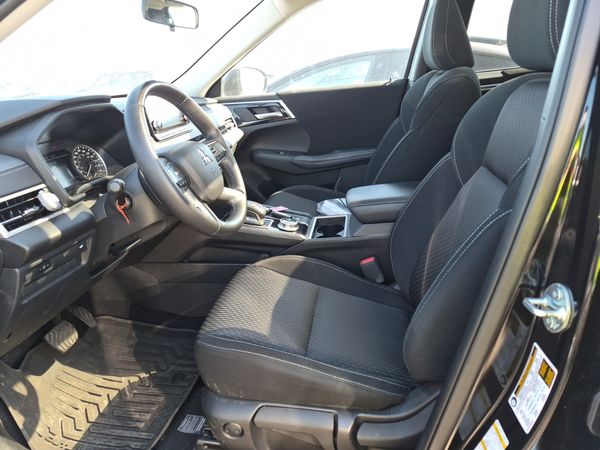 2024 Mitsubishi Outlander SE SE, Ralliart Edition