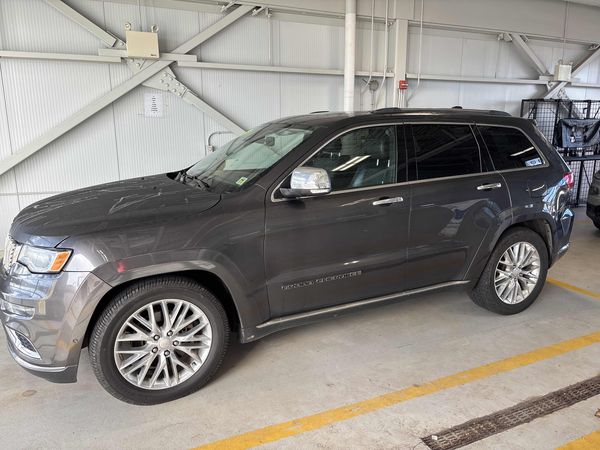 2018 Jeep Grand Cherokee Summit