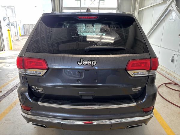 2018 Jeep Grand Cherokee Summit