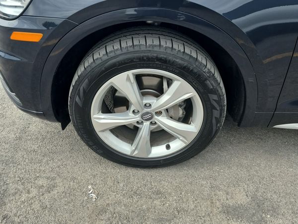 2019 Audi Q5 PROGRESSIV quattro Premium Plus