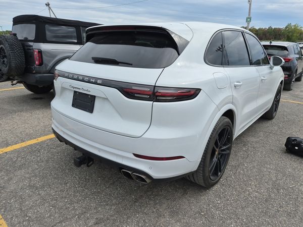 2019 Porsche Cayenne TURBO