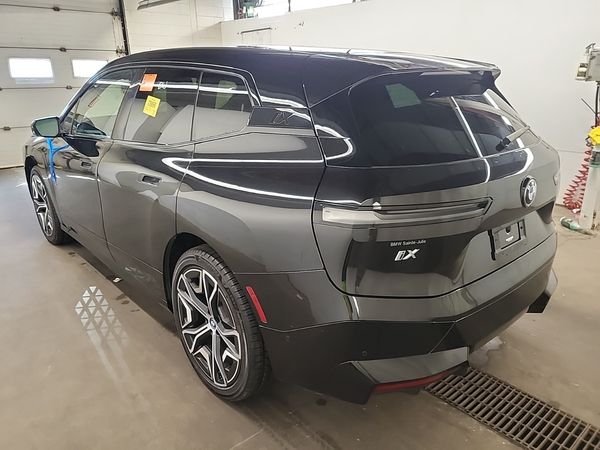 2023 BMW iX XDRIVE40