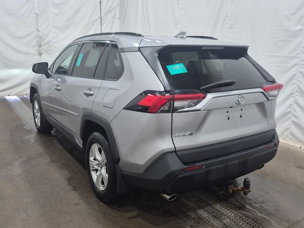2020 Toyota Rav4 XLE XLE HV