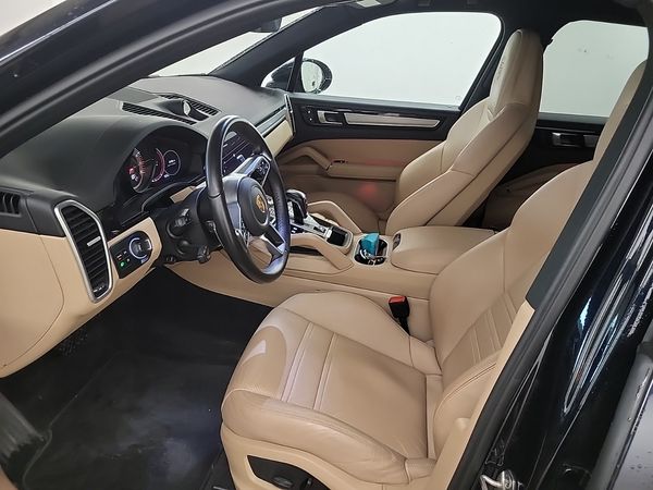 2023 Porsche Cayenne AWD