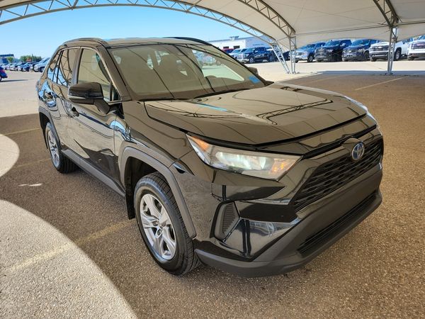 2022 Toyota Rav4 HYBRID LE XLE Premium