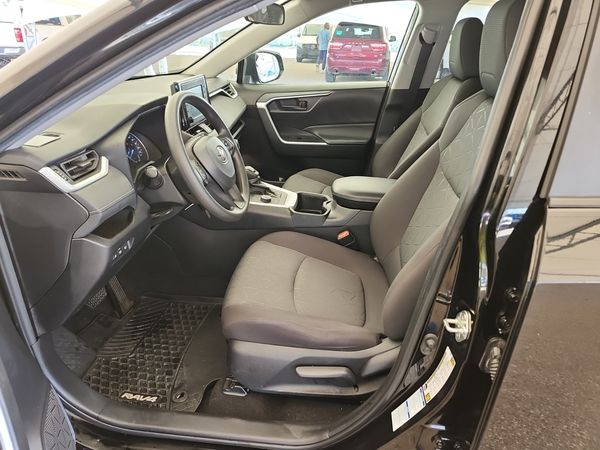 2022 Toyota Rav4 HYBRID LE XLE Premium