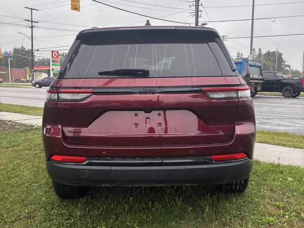 2025 Jeep Grand Cherokee Altitude Laredo, Altitude