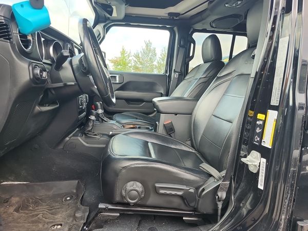 2023 Jeep Wrangler 4 Door 4x4 Sahara