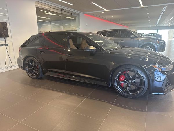 2025 Audi RS 6 AVANT PERFORMANCE Performance quattro