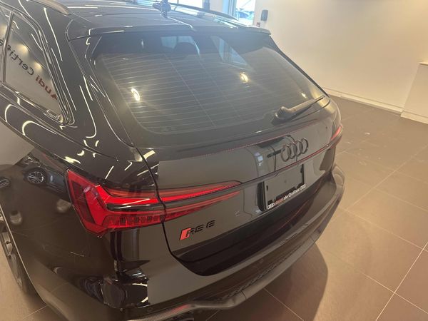 2025 Audi RS 6 AVANT PERFORMANCE Performance quattro