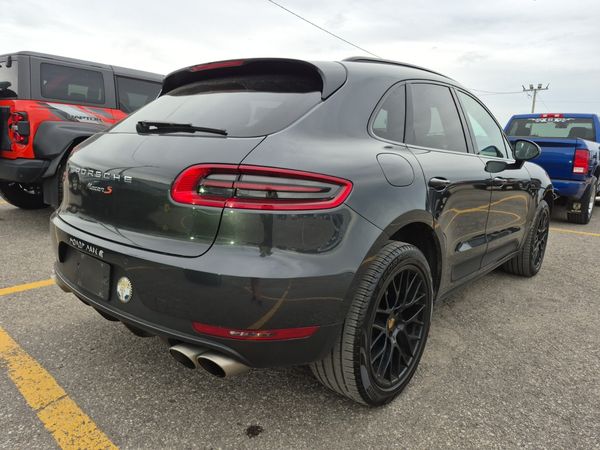 2018 Porsche MACAN S