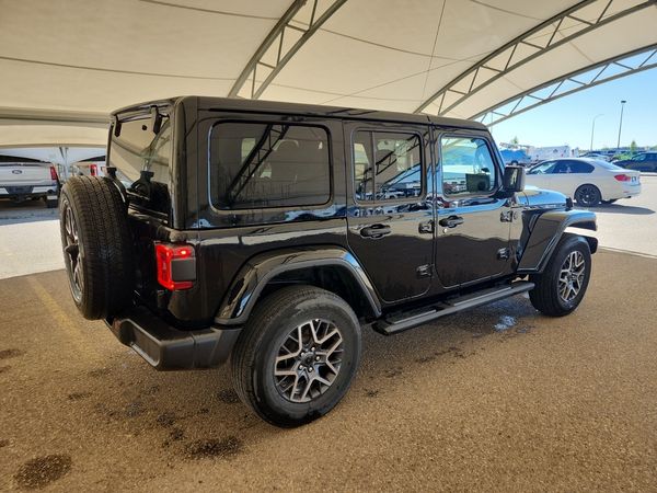 2025 Jeep Wrangler SAHARA