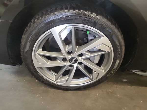 2023 Audi A4 SEDAN KOMFORT quattro Premium