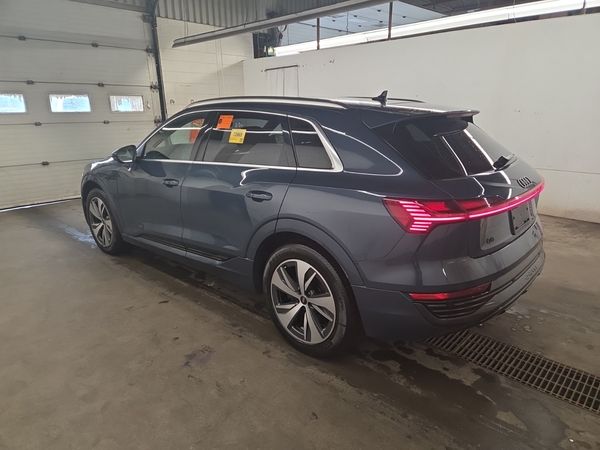 2024 Audi Q8 e-tron QUATTRO quattro Premium