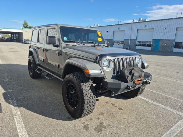 2020 Jeep WRANGLER UNLIMITED SAHARA