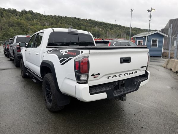 2021 Toyota Tacoma 4x4 Double Cab SB SR5