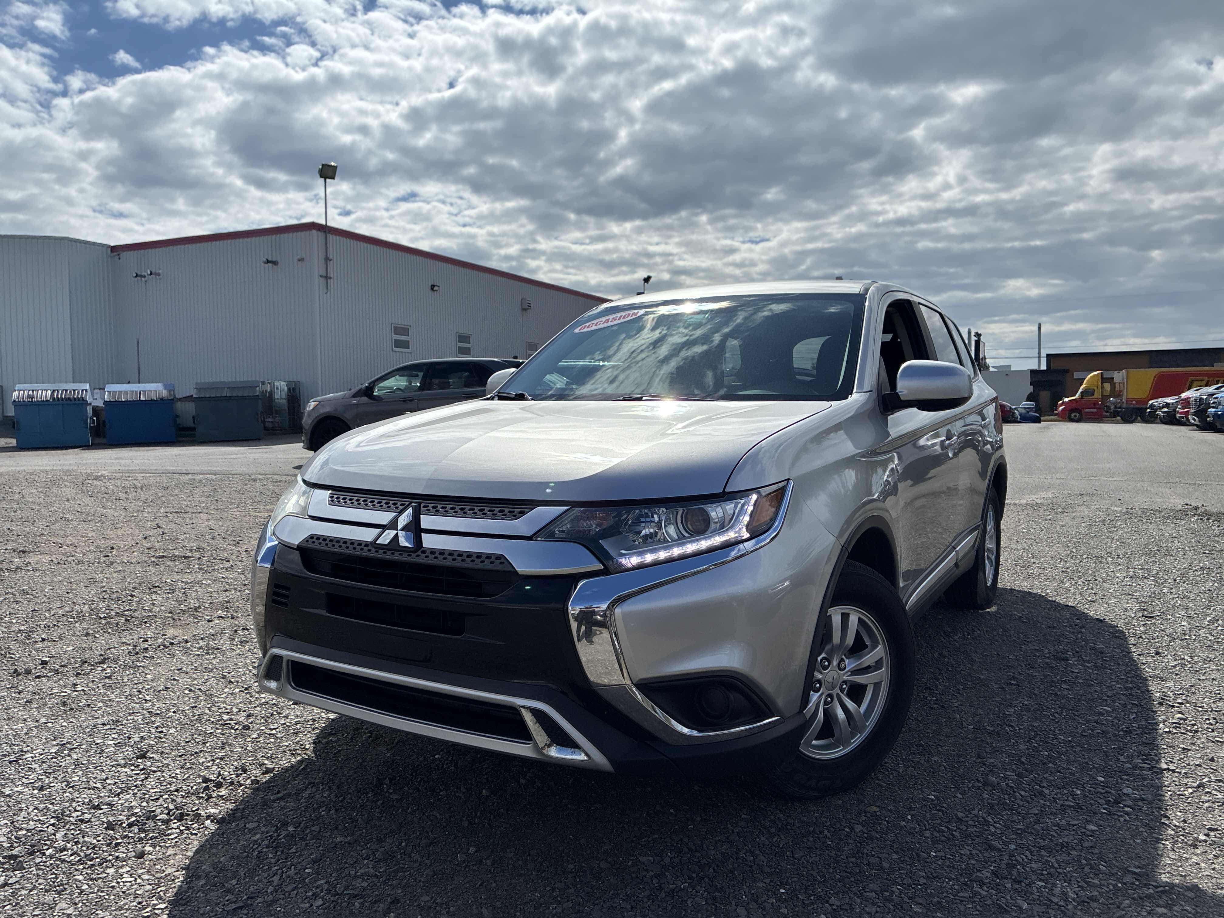 2019 Mitsubishi Outlander ES