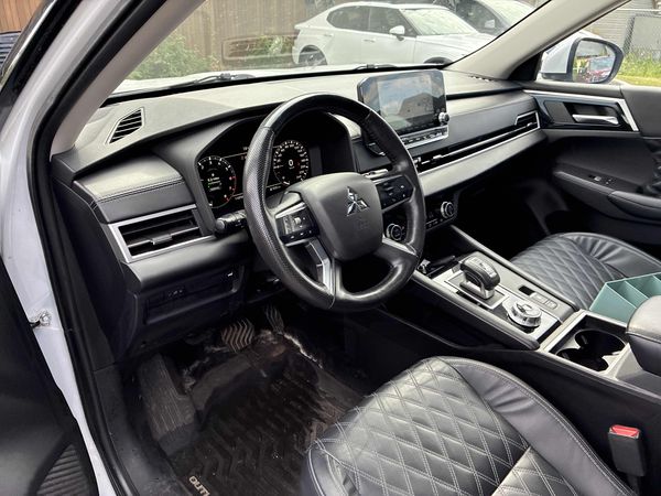 2022 Mitsubishi Outlander SEL S-AWC