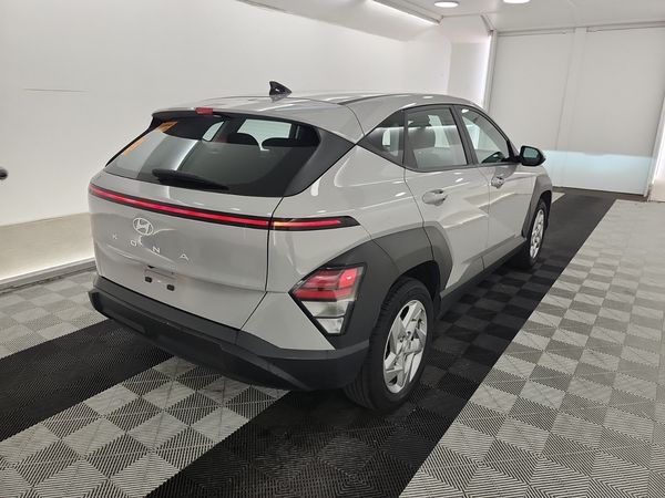 2024 Hyundai KONA ESSENTIAL SE