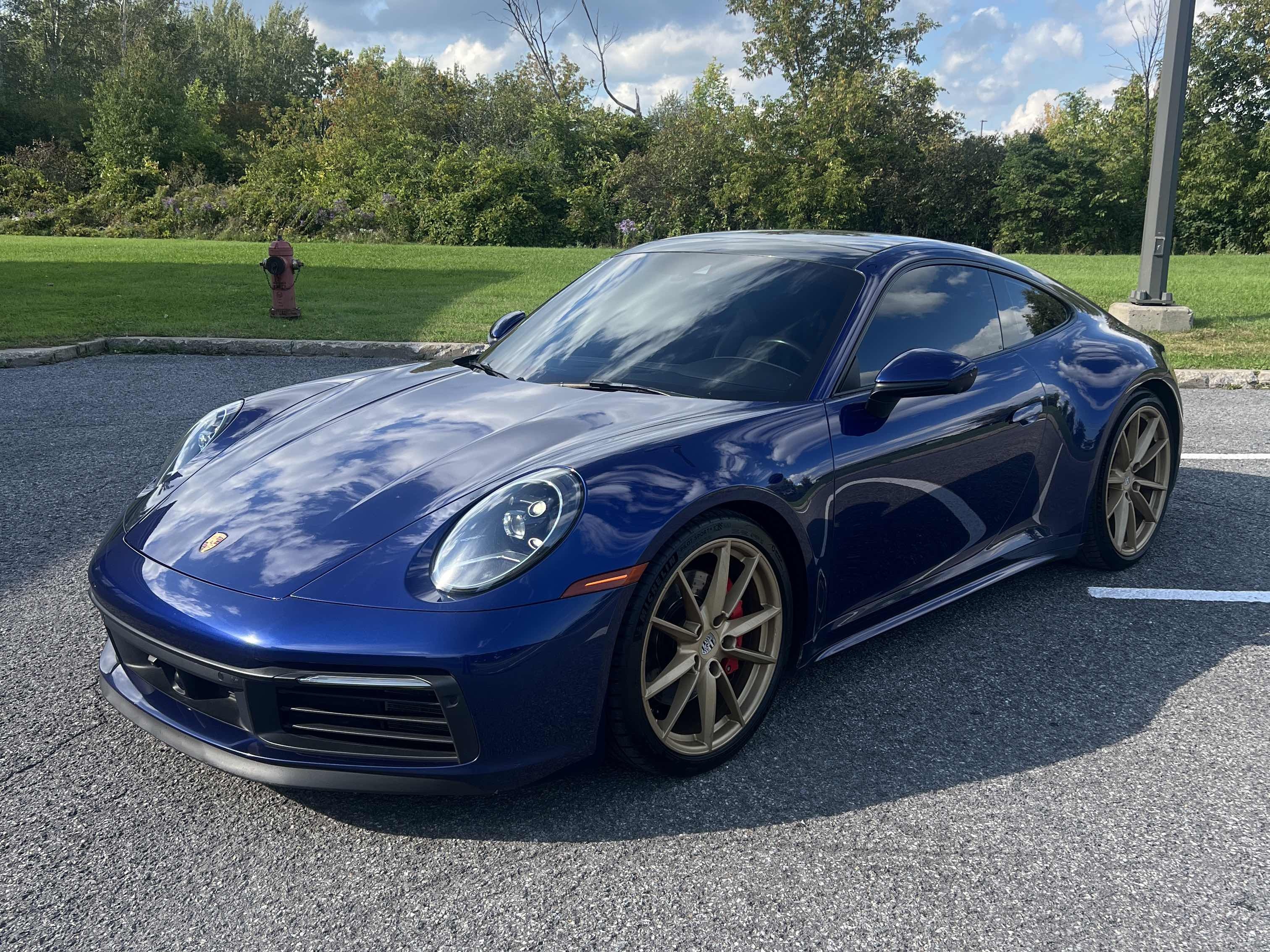 2020 Porsche 911 Carrera S Coupe Carrera S / Carrera 4S