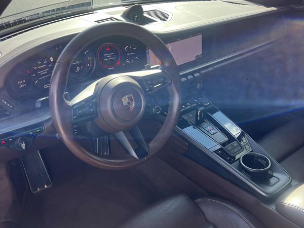 2020 Porsche 911 Carrera S Coupe Carrera S / Carrera 4S