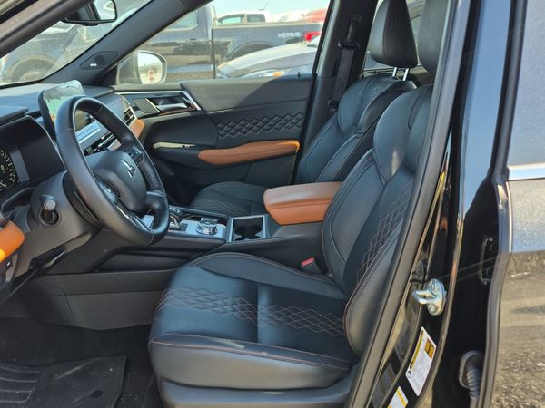 2024 Mitsubishi Outlander GT SEL, GT SR