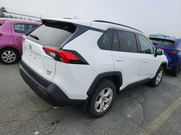 2021 Toyota RAV4 Awd Xle XLE HV