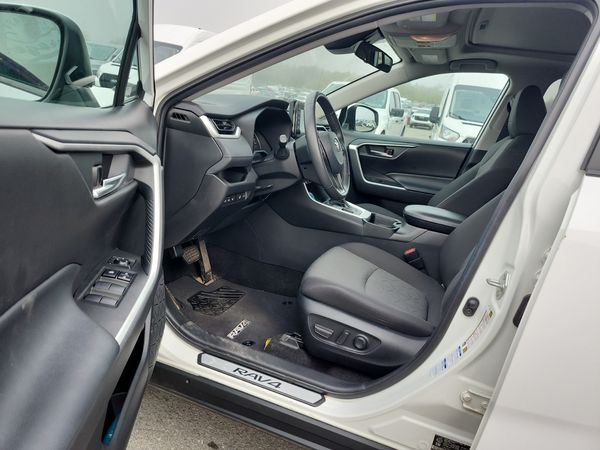 2021 Toyota RAV4 Awd Xle XLE HV