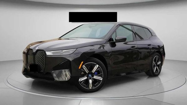 2025 BMW iX xDrive50