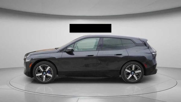 2025 BMW iX xDrive50
