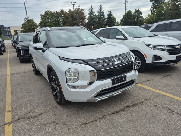 2024 Mitsubishi Outlander GT SEL, GT SR