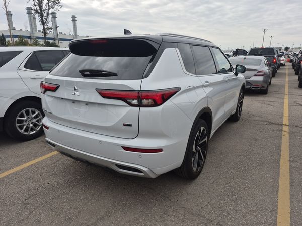 2024 Mitsubishi Outlander GT SEL, GT SR