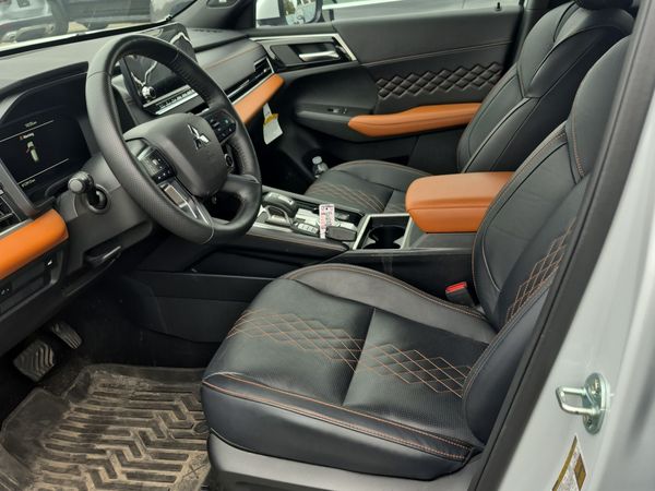 2024 Mitsubishi Outlander GT SEL, GT SR