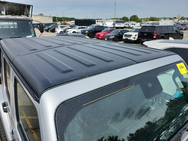 2024 Jeep Wrangler 4 Door 4x4 Sahara