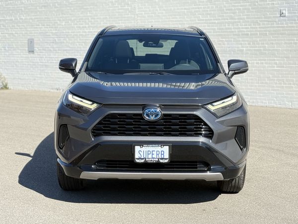2023 Toyota RAV4 Hybrid SE