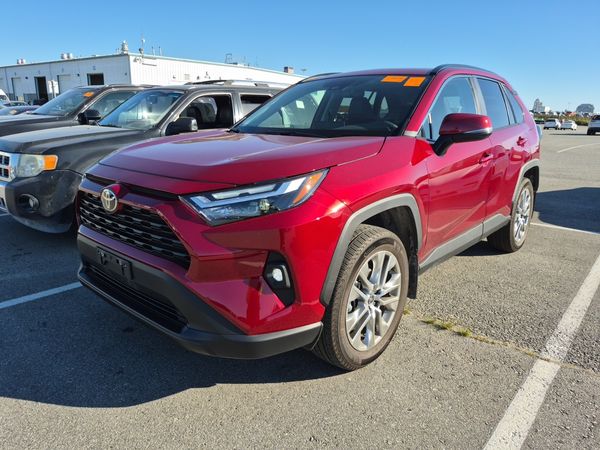 2025 Toyota Rav4 XLE