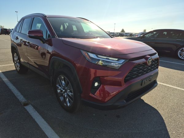 2025 Toyota Rav4 XLE