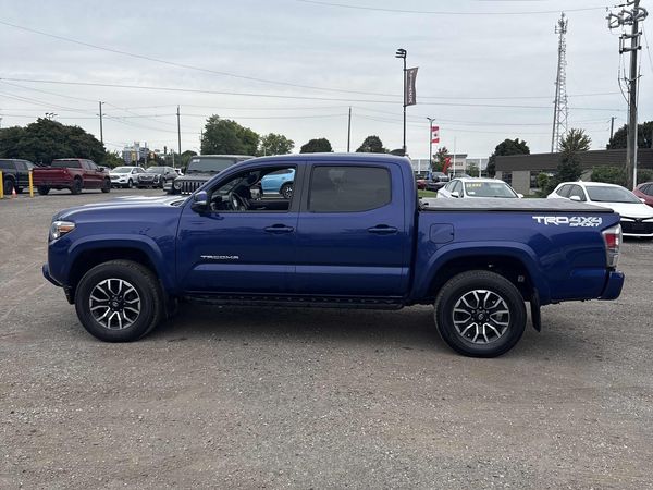 2023 Toyota Tacoma 4x4 Double Cab SB SR5