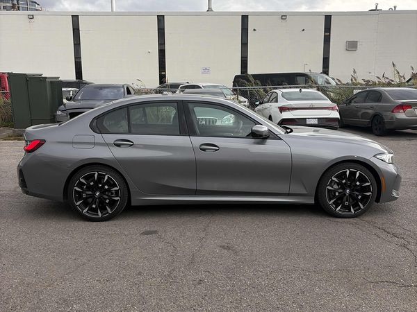 2025 BMW 3 Series 330i xDrive