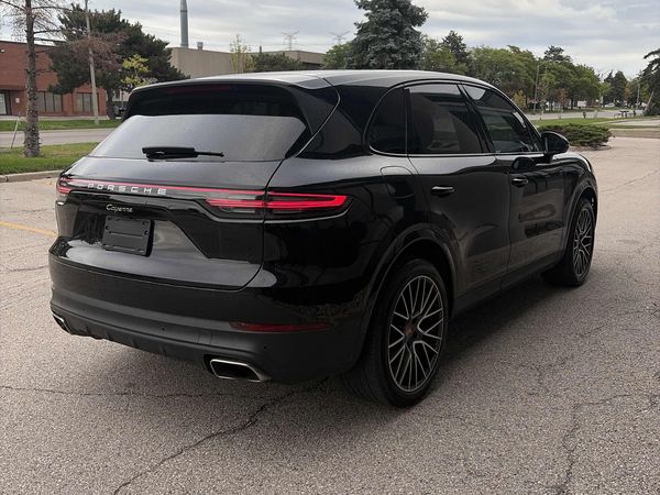 2023 Porsche Cayenne AWD