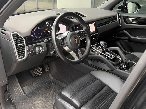 2023 Porsche Cayenne AWD