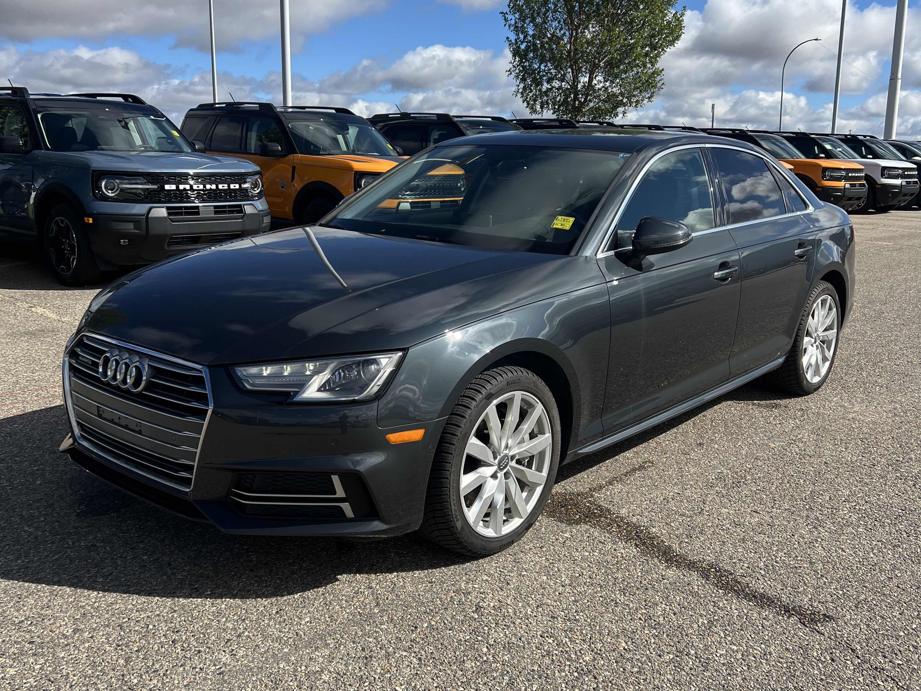 2018 Audi A4 SEDAN KOMFORT quattro Komfort