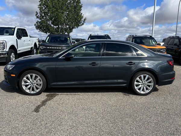 2018 Audi A4 SEDAN KOMFORT quattro Komfort